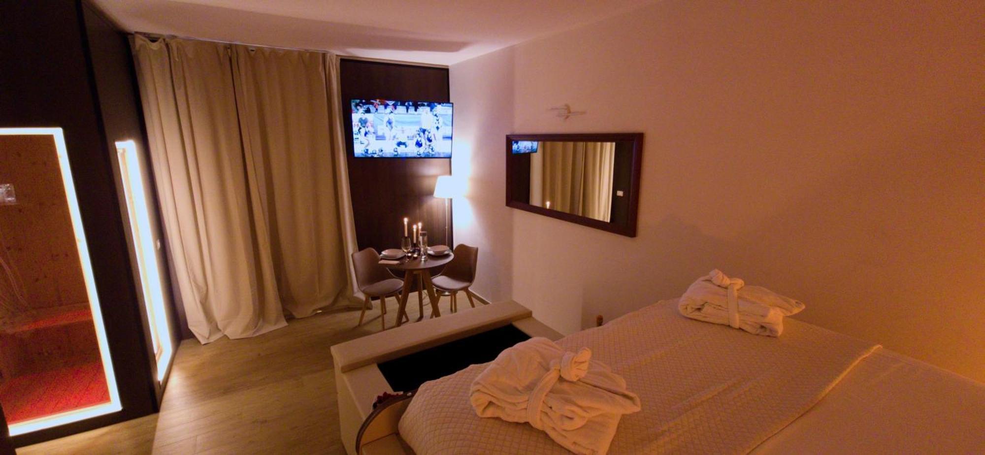 Alma Suites - Il Nido D'Amore Livorno Exterior photo