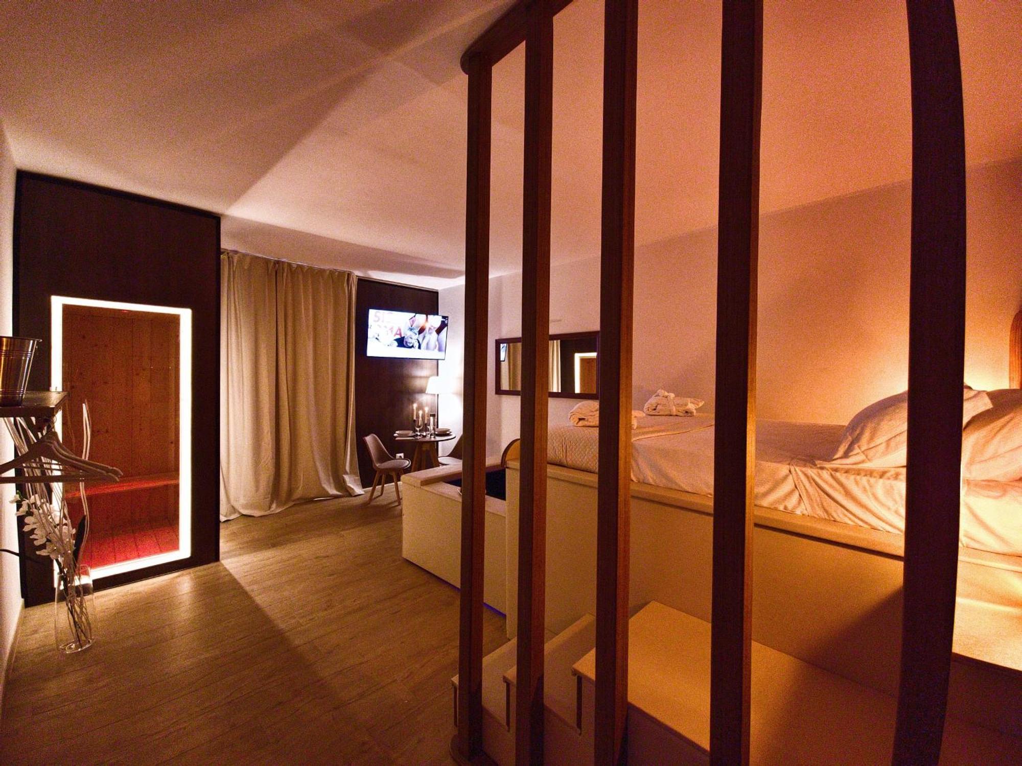 Alma Suites - Il Nido D'Amore Livorno Exterior photo